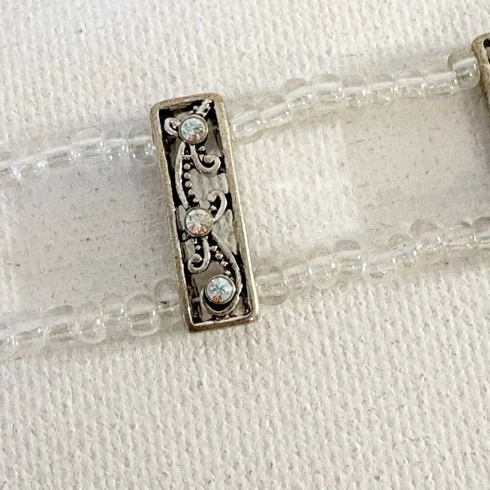 Beaded Bracelet Toggle Closure Clear Beads Silver Tone Delicate Size 7.75